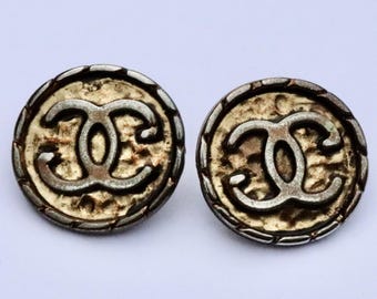 2 vintage Chanel buttons 20 mm
