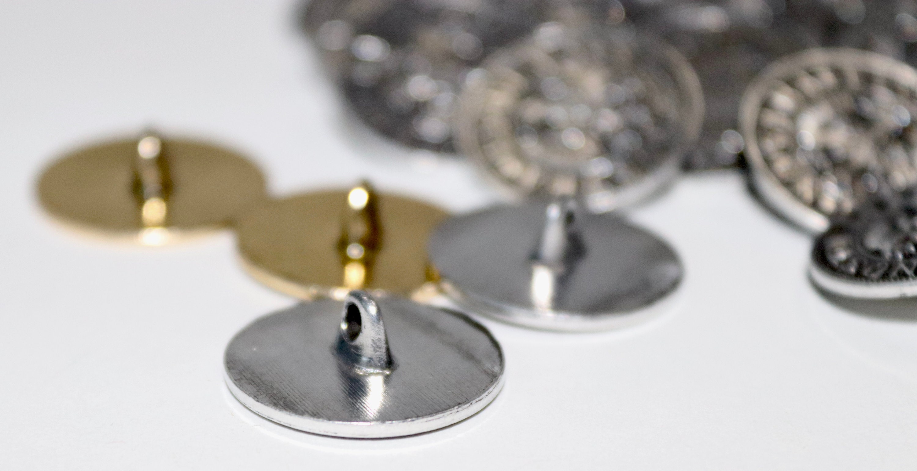 17 Vintage Coin Buttons Made of Metal - Etsy