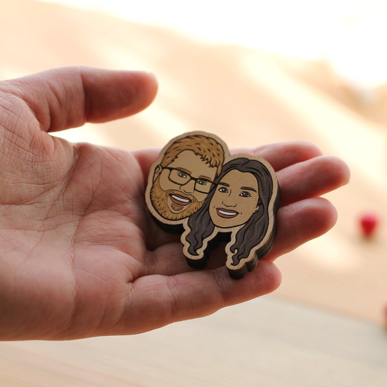 Custom couple portrait magnet – wooden magnet from photo, personalized face magnet, wedding favor magnet, Valentine’s Day gift 