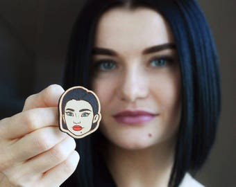 Custom portrait pin - wooden brooch from photo, personalized face badge (keychain, magnet), best friend birthday gift, funny birthday gift