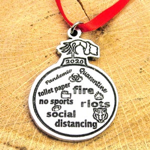 2020 All the crazy things to remember Christmas tree ornament