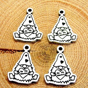 Be my Valentine gnome LOT of 4 pieces