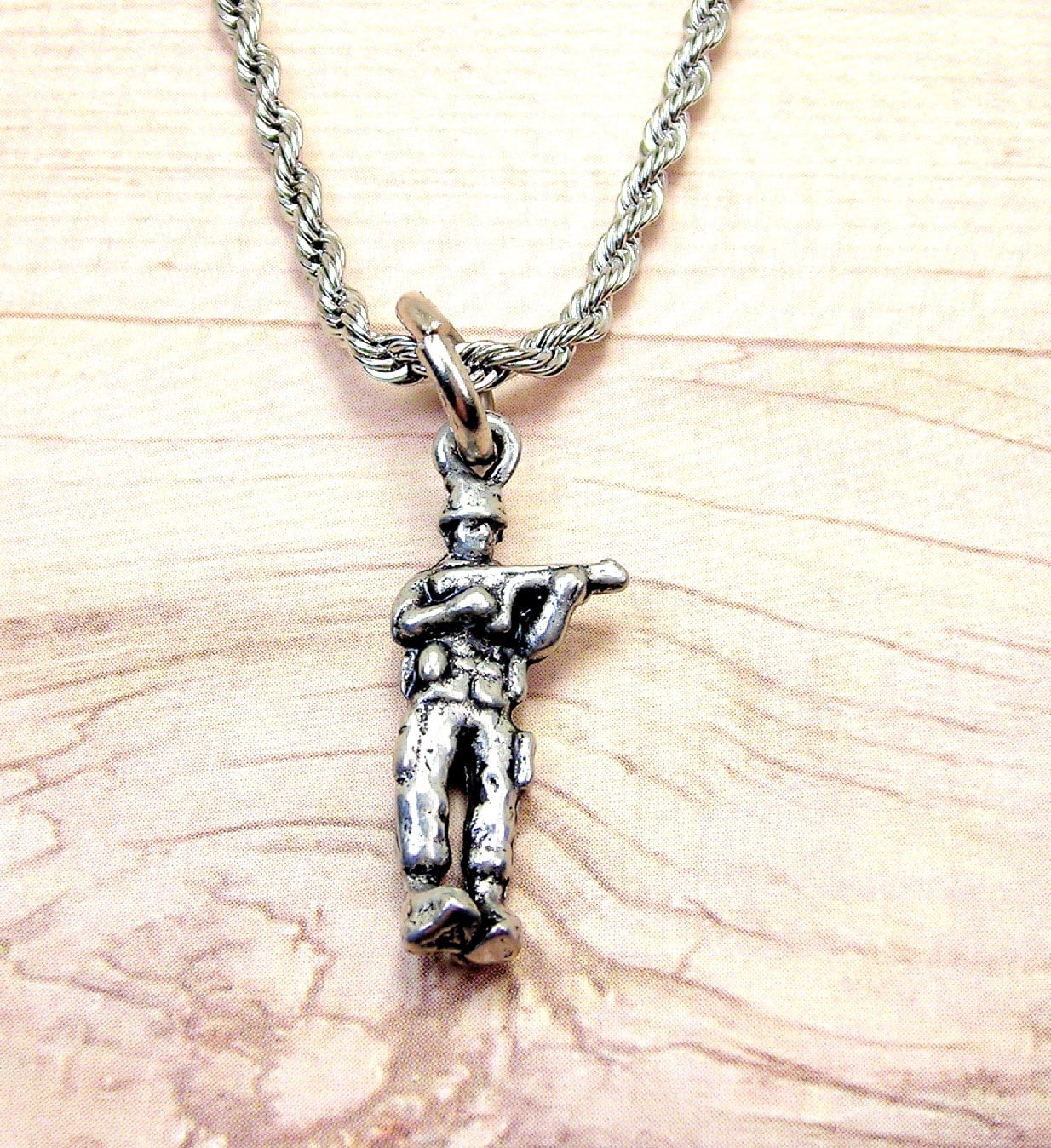 Soldier pendant - Etsy 日本