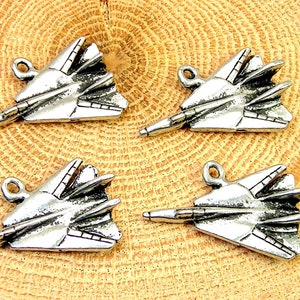 Militärische Kampfflugzeuge Charm
