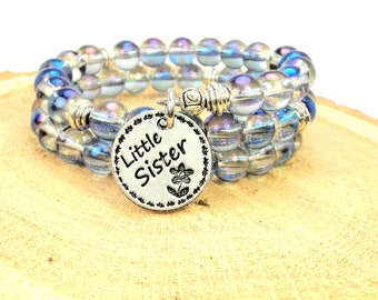Kleine Schwester auf einer Meerjungfrau Aurora Borealis Perlenwickelarmband