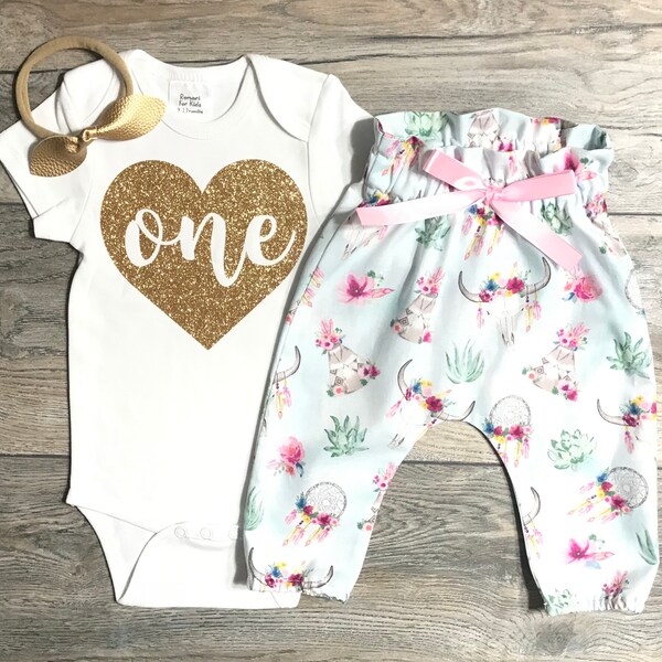 One In Heart 1st Birthday Outfit Girls - Gold Glitter Bodysuit + Boho Bull Skull Pants + Bow / Headband First Birthday - Cake Smash