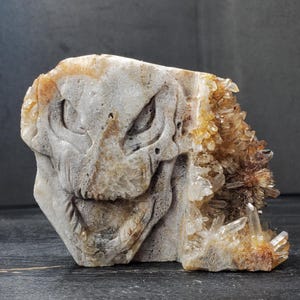 Quartz alien skull carving, Science fiction, Horror fan art, Fantasy home decor, Alien geode, Alien statue, One of a kind, Unique gift ideas