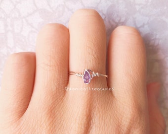 Amethyst Ring, Raw Crystal Ring, Handmade Wire Ring, Minimalist Ring, Crystal Stacking Ring, Handmade Crystal Ring, February Birthstone Ring