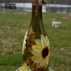 Daisy Birdfeeder
