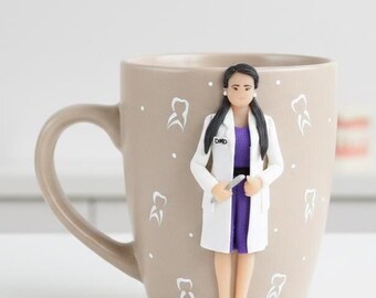 Custom Dentist Portrait Mug: 3D Sculpted Dental Figurine from Photo