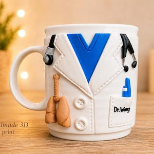 Lung Doctor Gift Mug: Personalized Medical Coffee Cup