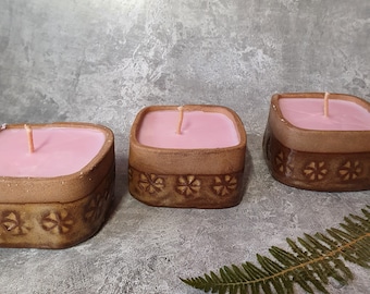 Handmade ceramic candle with lavender scent soy wax