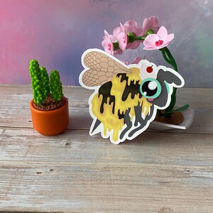 Cute Bee Sticker – Bumblebee Vinyl Decal, Aesthetic Honey Bee Sticker, Cottagecore Insect Art, Waterproof Laptop & Water Bottle Sticker, Bee
