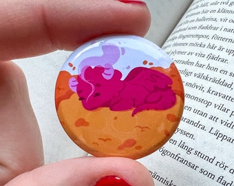 SLEEPING DRAGON button badge // round circle pin // the hobbit smaug LOTR inspired magic // made by Keeper of the Suns