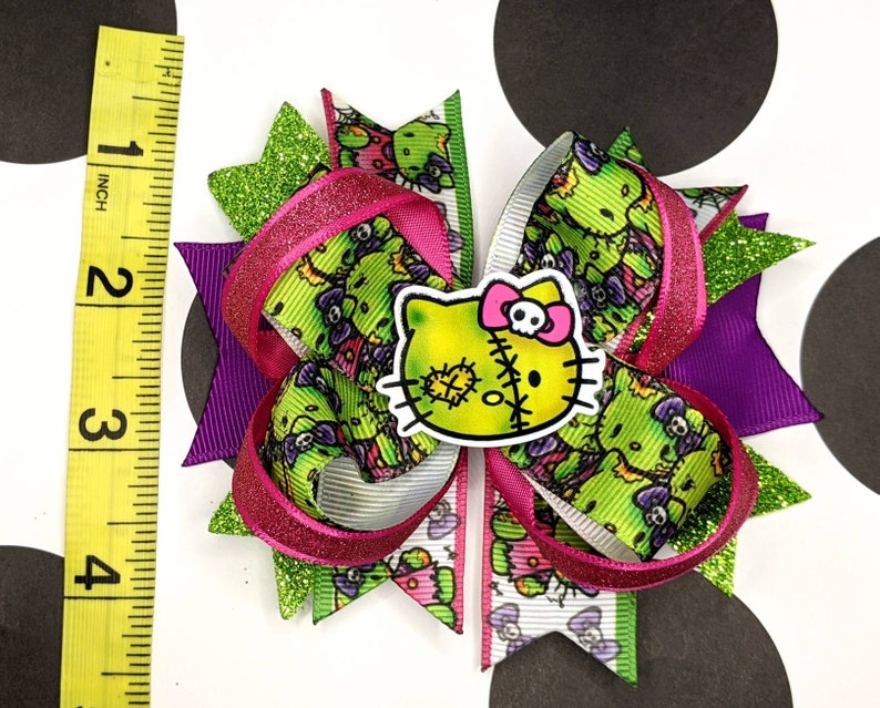 Zombie Hello Kitty 5 Layered Bow