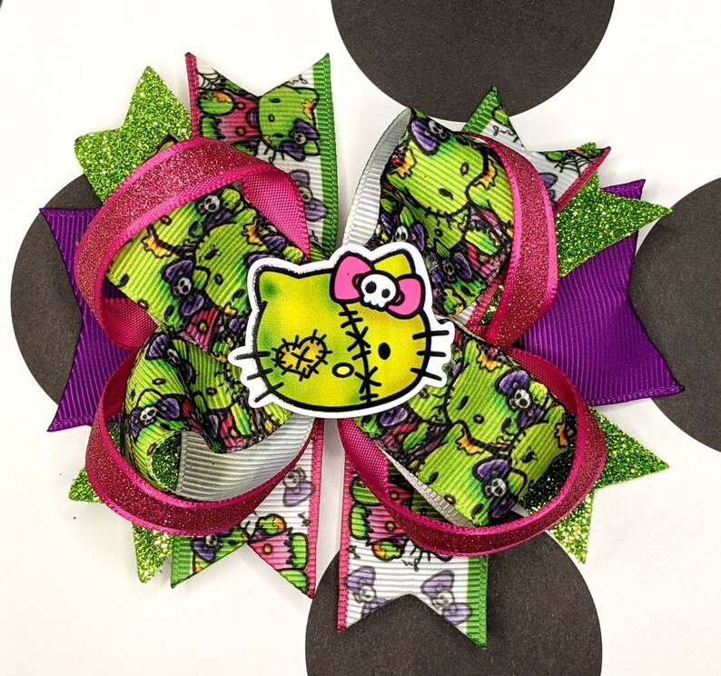 Zombie Hello Kitty 5 Layered Bow