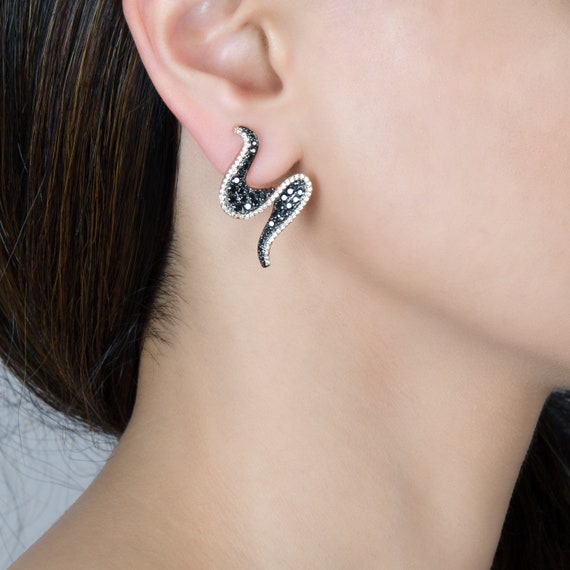 Black 2024 spiral earrings