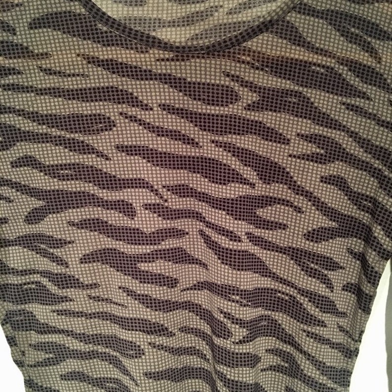 Mesh animal print 90s top size 8