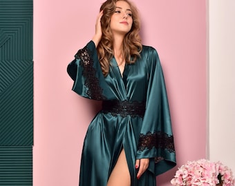 Green long bridal kimono robe Satin bridesmaid robe with lace Bridal robe for bride Emerald wedding Bachelorette party robes women