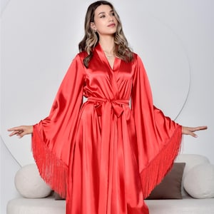 Red boudoir kimono robe with fringe Long sexy bridal robe Satin maxi bridesmaid dressing gown Trendy fringed robe for wedding night