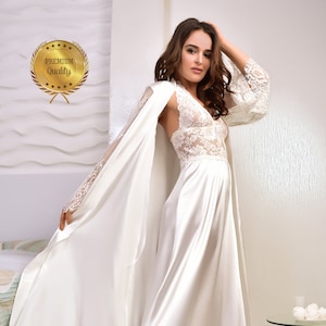 Ivory bridal robe and nightgown set Satin peignoir set Bridal wedding night Kimono lace robe Long satin nightgown Bridal shower