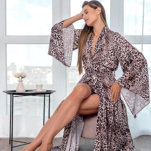 ladies leopard print dressing gown Yuyamidu Easter Long Sleeve Bathrobe for Women Lightweight O Neck Robes Pink Leopard Print Long Zippered Bath Robe Rabbit Dressing Gown Ladies Sleepwear Pajamas Size 4XL
