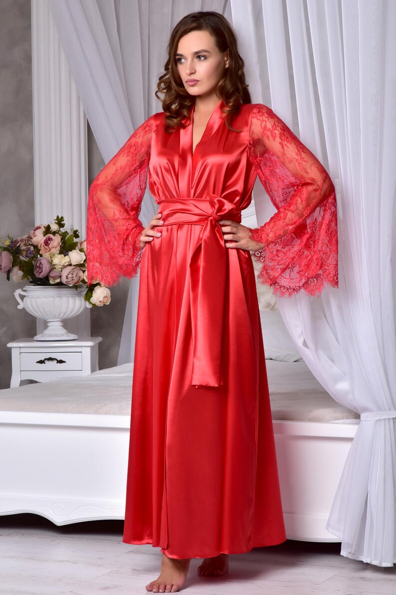 Gray long bridal robe Bridesmaid kimono robe Satin bridal dressing gown Long lace bridal robe Long robes for women Wedding robes Gray robe 7 with red sleeves