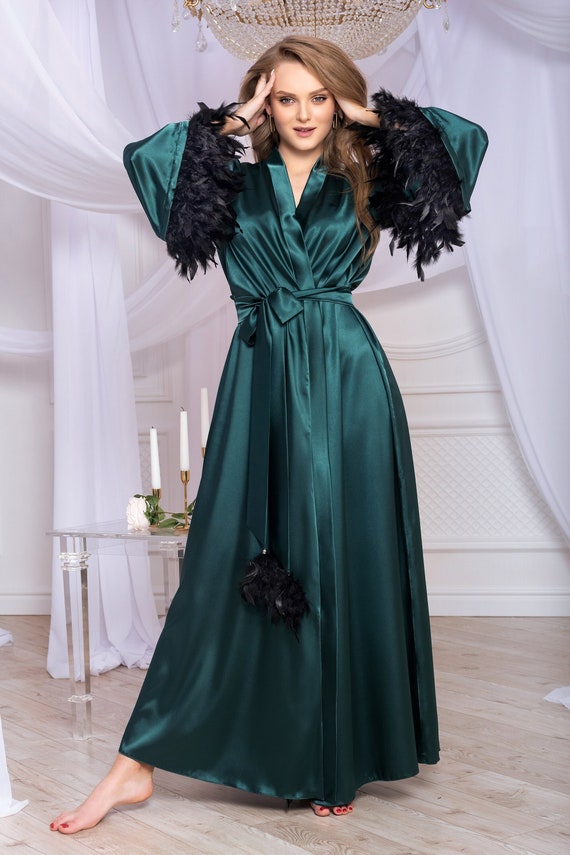 Full Length Feather Trimmed Satin Robe for Photo Shoot Long Green Feather Kimono Robe Bridesmaid Maxi Robe Maternity Dressing Gown Full Length Feather Trimmed Satin Robe for Photo Shoot Long Green Feather Kimono Robe Bridesmaid Maxi Robe Maternity Dressing Gown