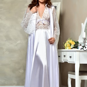 Ivory Pearl Belle Satin Robe Set