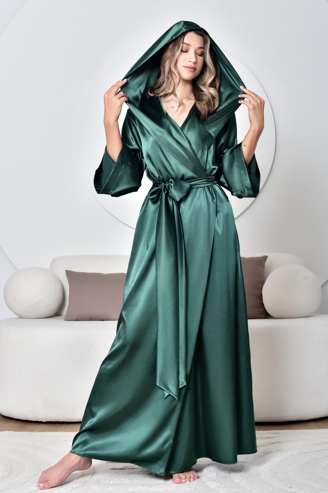Long Green Satin Kimono Robe Full Length Hooded Satin Cloak Women Wide  Sleeve Wrap With Hood and Pockets Bridesmaid Maxi Dressing Gown - Etsy