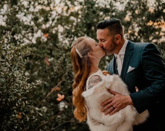 Velo de rejilla francesa: accesorio vintage para el cabello de novia