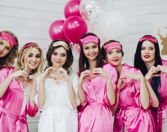 Set of 5 Personalized Satin Bridesmaid Robes: Bridal Party Gifts