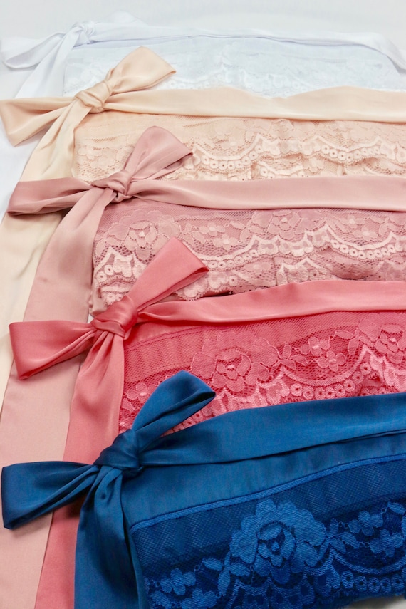 Set of 3 Lace Bridesmaid Robes, CUSTOM Personalized Robes, Getting Ready Robes, Wedding Robes, Bridal Shower Robes
