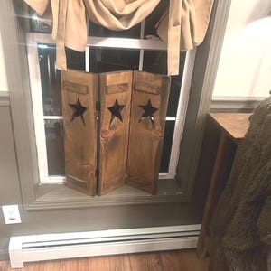 Trifold Rustic Farmhouse Shutter