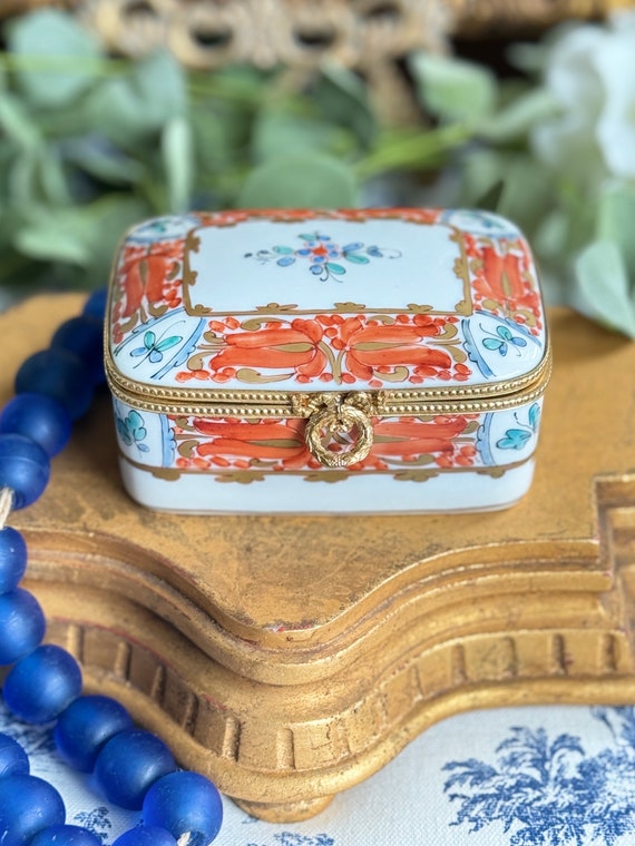 Limoges Ormolu Trinket Jewelry Box Matching Tray S