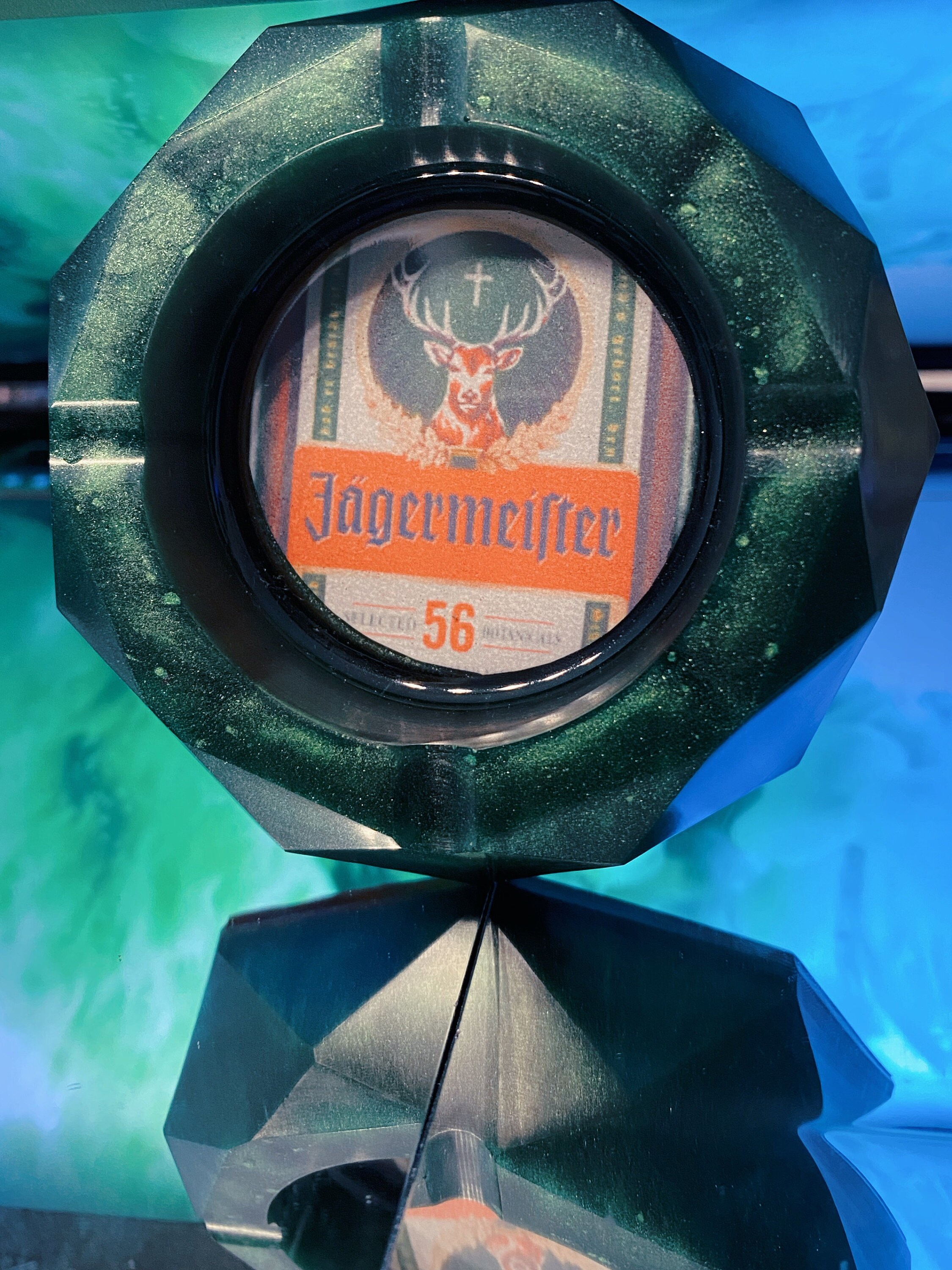 Cendrier Jäger en Résine sur Mesure