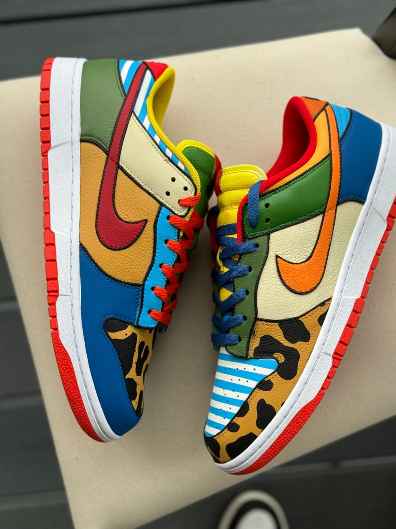 WILD Thornberries Themed Custom Nike Dunks - Etsy