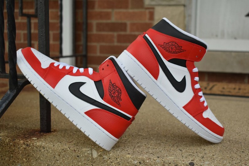 Custom Chicago Jordan 1 | Etsy