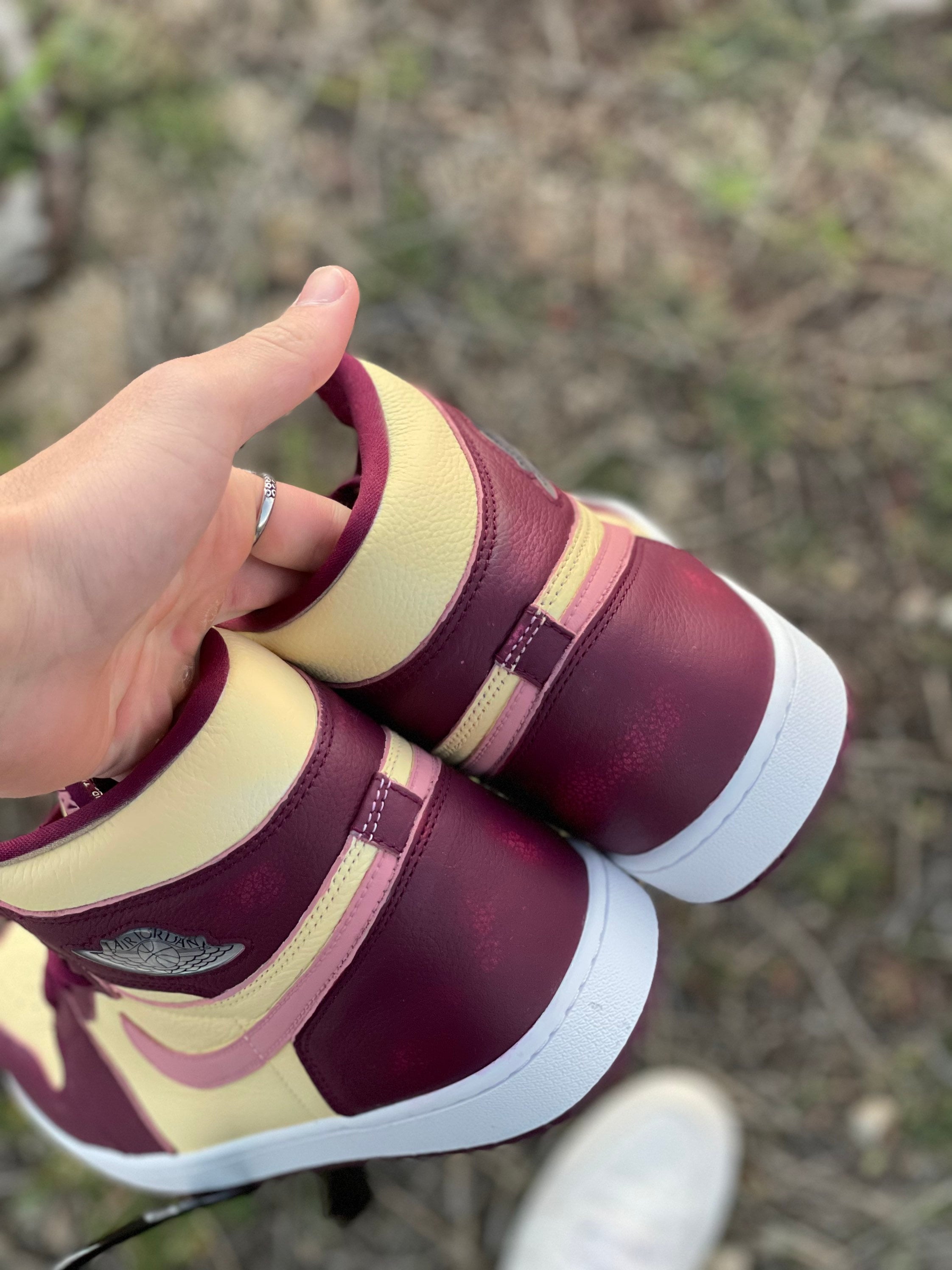 Jordan 1 shop red velvet