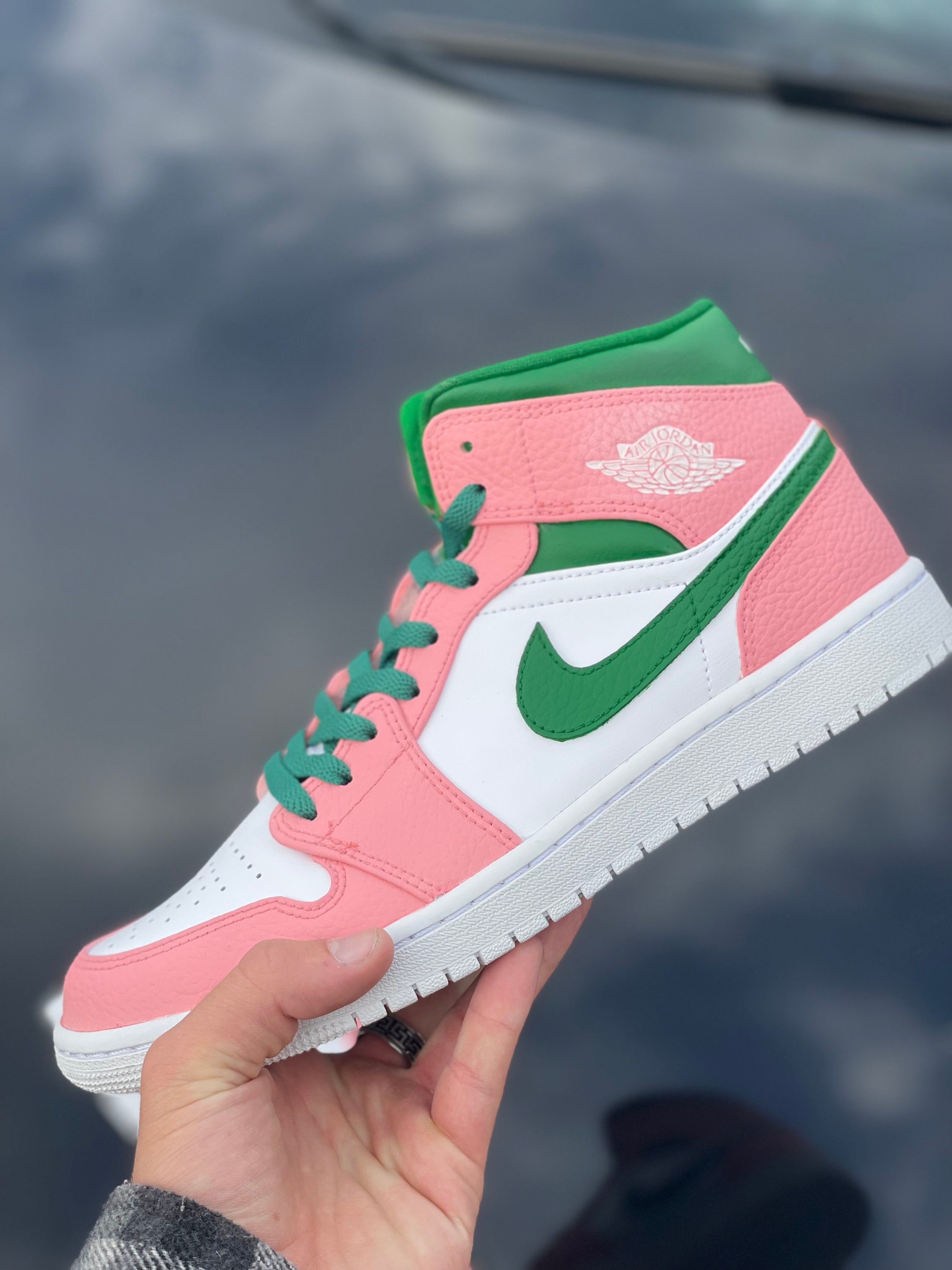 Strawberry Kiwi Jordan 1 Highs - Etsy