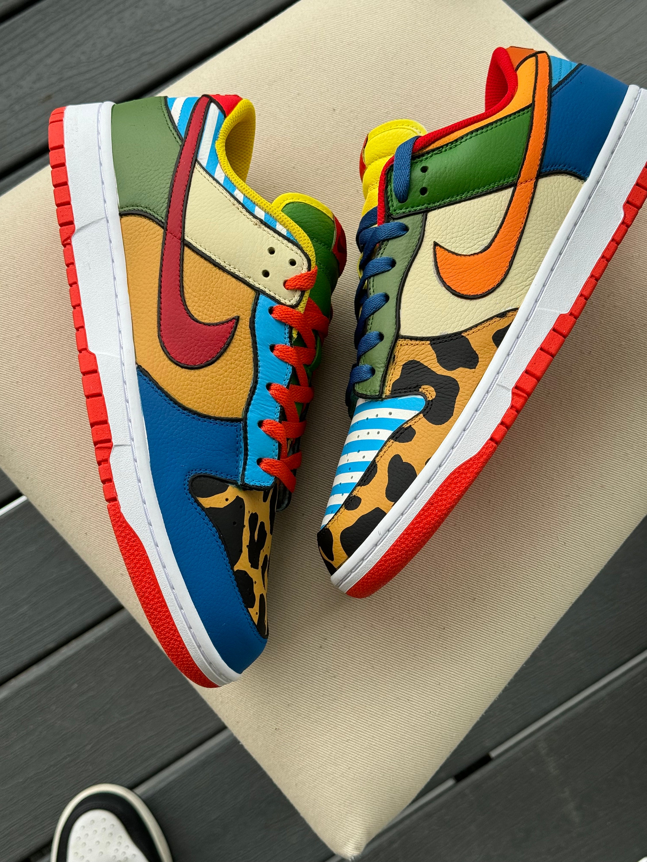 WILD Thornberries Themed Custom Nike Dunks - Etsy