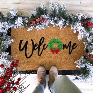 Welcome Christmas | Christmas Doormat | Christmas Decor | Door Mat | Holiday decor | Christmas Wreath | Welcome Mat