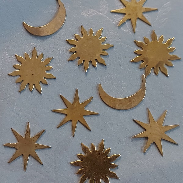 Sonne, Mond und Sterne aus Kupfer