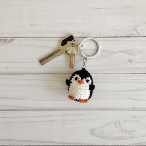 Crochet penguin keychain, keyring mini penguin