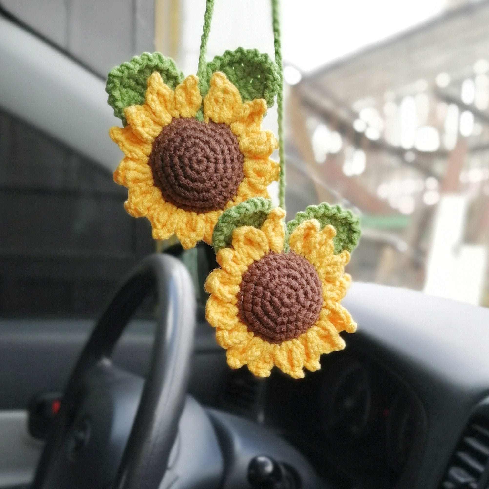 Car Mirror Hanging Accessories,Sunflower Rear View Mirror Hanging  Accessories,Crochet Car Accessories,Cute Car Decor,for Car  Cecorations,Backpack