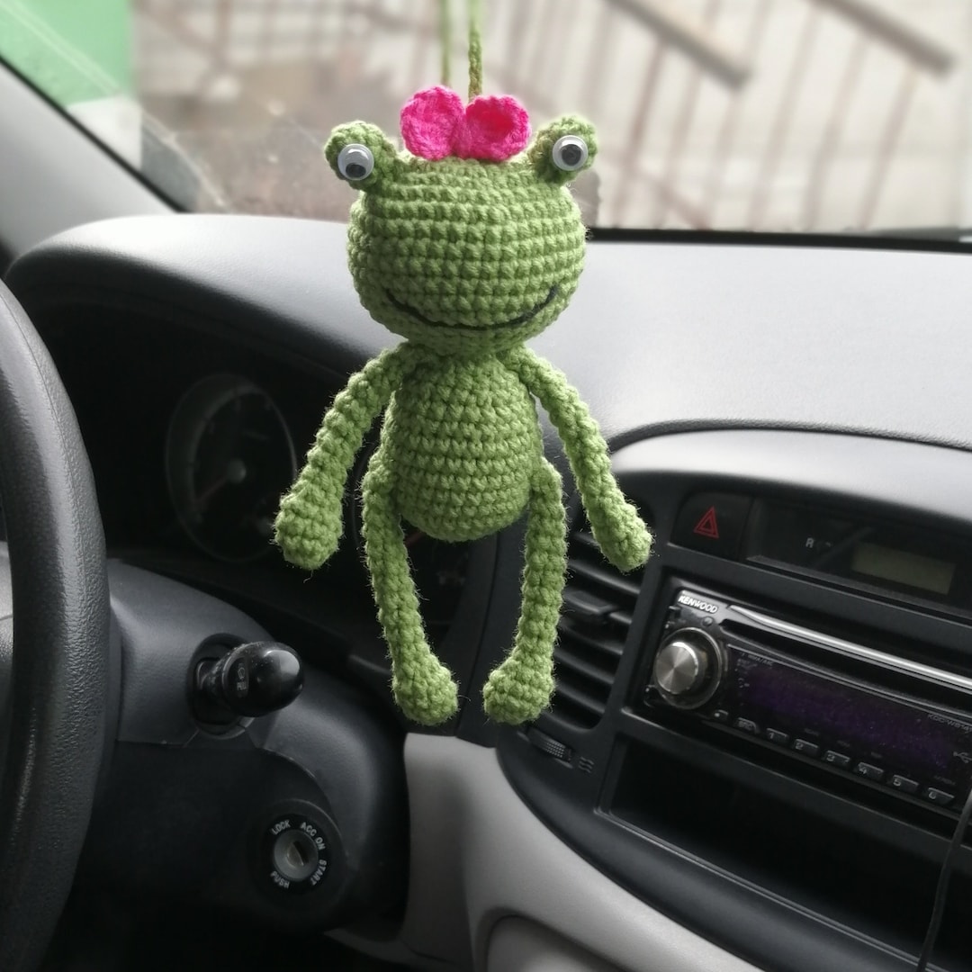 Car Dashboard Decor, Shaking Sunflower Frog, 3.93x2.75x2.36 Inches