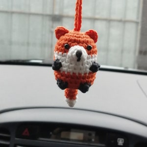 Gehaakte hanger voor achteruitkijkspiegel kleine vos