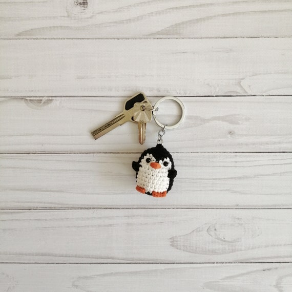 Gehäkelter Pinguin Schlüsselanhänger, Schlüsselanhänger Mini Pinguin -   Schweiz