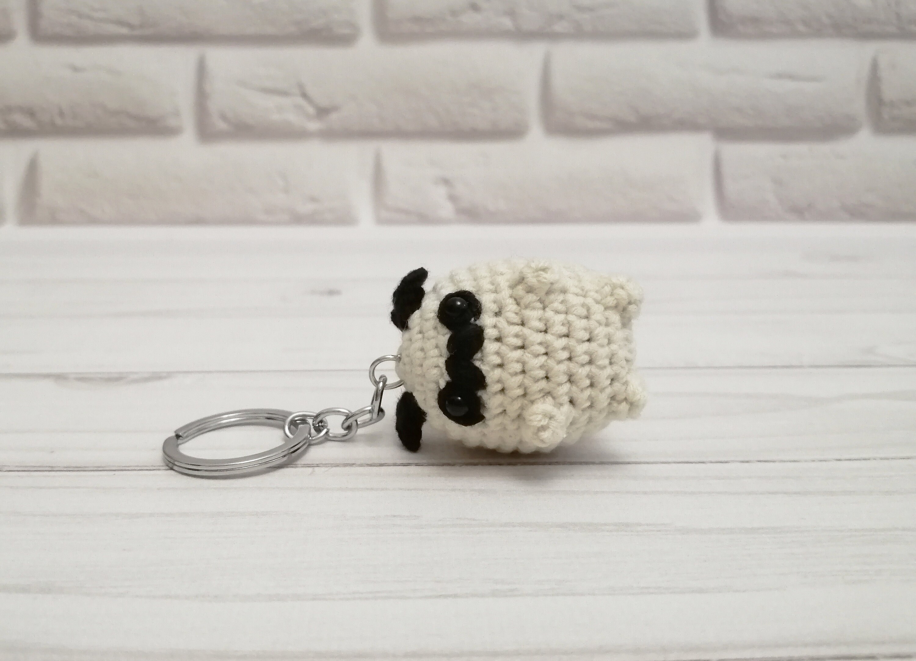 パグのキーホルダー - Etsy 日本