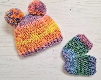 Rainbow/multicolour baby gift set 0-3M - hat and mittens - baby shower - crochet - unisex - boho - hippy - pride - gender neutral - tie dye